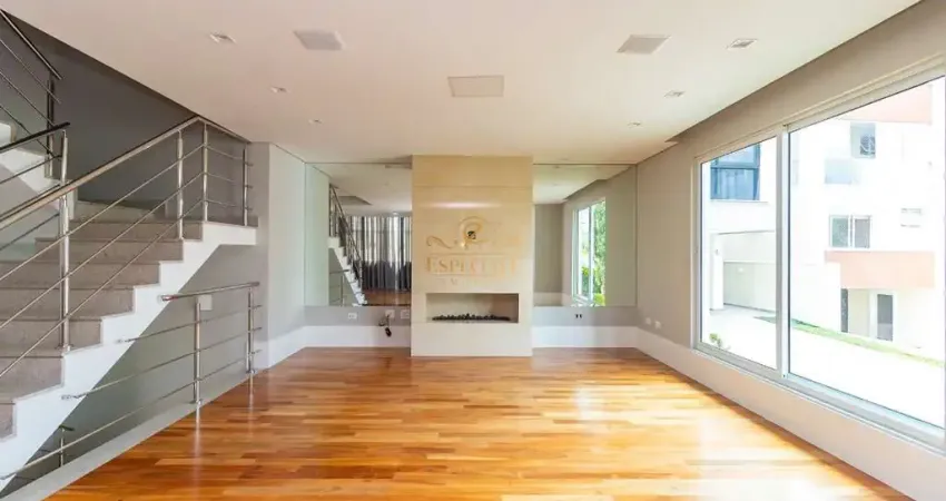 Casa em condomínio fechado com 4 quartos para alugar na Rua Melão, Uberaba, Curitiba