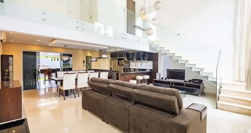 Casa em condomínio fechado com 4 quartos para alugar na Rua Hermenegildo Luca, Butiatuvinha, Curitiba