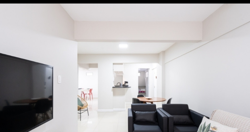 Apartamento muito próximo a praia, espaçoso e aconchegante no centro.