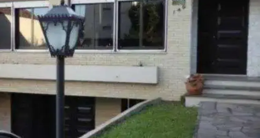Casa com 3 quartos à venda na Rua Professor Carvalho Freitas, 149, Teresópolis, Porto Alegre