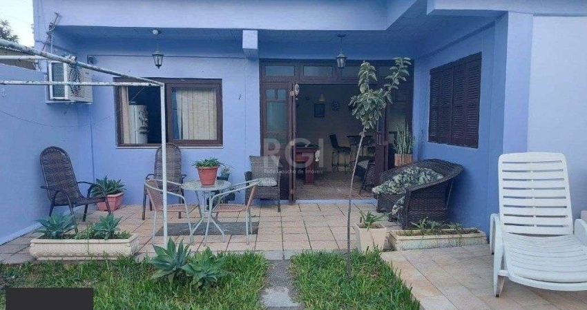 Casa com 5 quartos à venda na Rua Ursa Maior, 656, Cristal, Porto Alegre