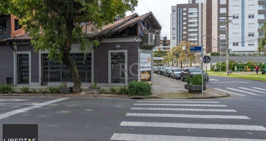 Casa Comercial para Venda - 0m², 0 dormitórios, Menino Deus