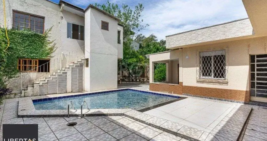 Casa para Venda - 400m², 5 dormitórios, sendo 1 suites, 3 vagas - Vila Assunção