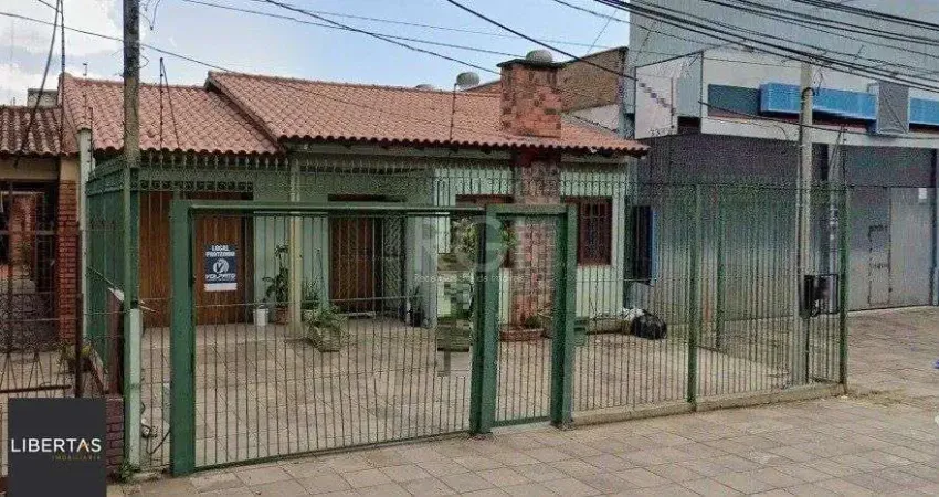 Casa com 3 quartos à venda na Rua Valparaíso, 937, Jardim Botânico, Porto Alegre