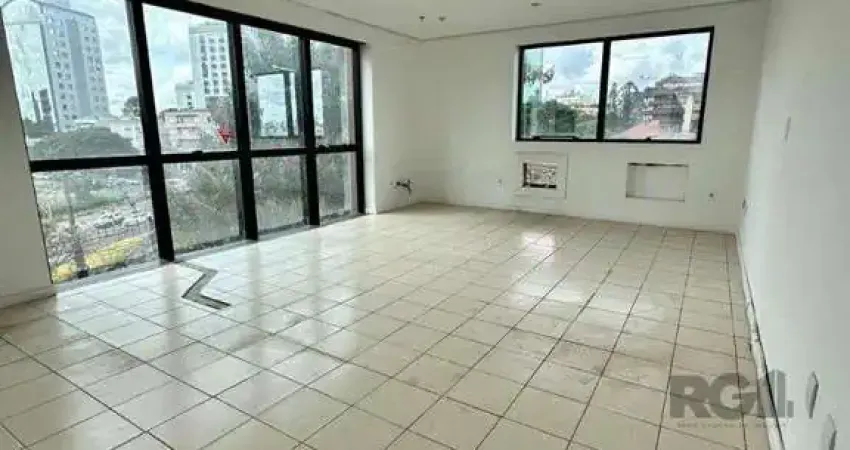 Sala comercial no bairro Auxiliadora desocupada