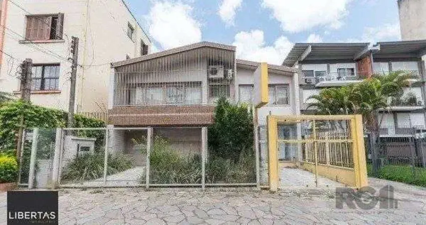 Casa com 4 quartos à venda na Avenida Coronel Lucas de Oliveira, 1877, Petrópolis, Porto Alegre