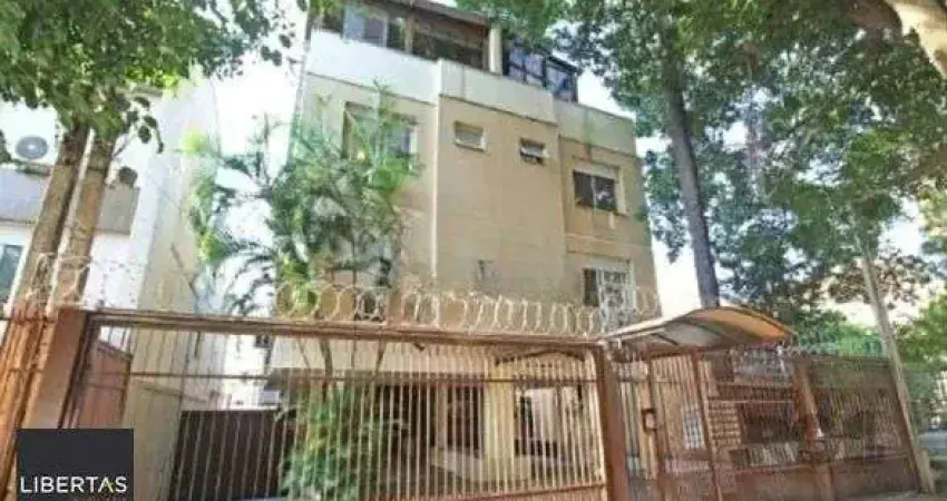 Apartamento no Petrópolis de 2 dormitórios e vaga