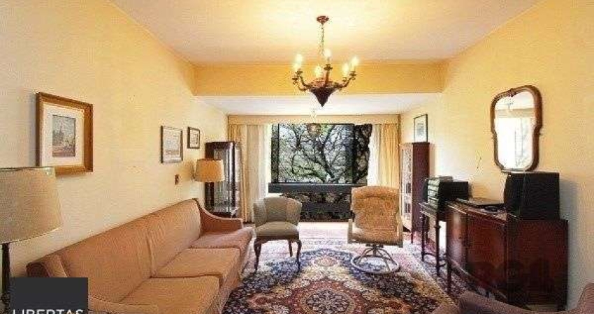 Vende-se amplo apartamento 3 quartos com suíte e 2 vagas no coração do Moinhos de vento, com 134m²