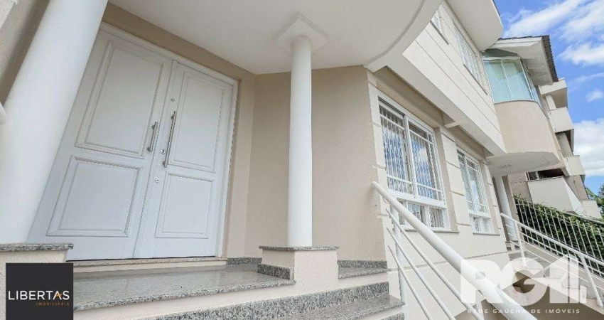 Linda casa de 282 m2 com 4 dormitórios, sendo 3 suítes e a suíte master no Chácara das Pedras.