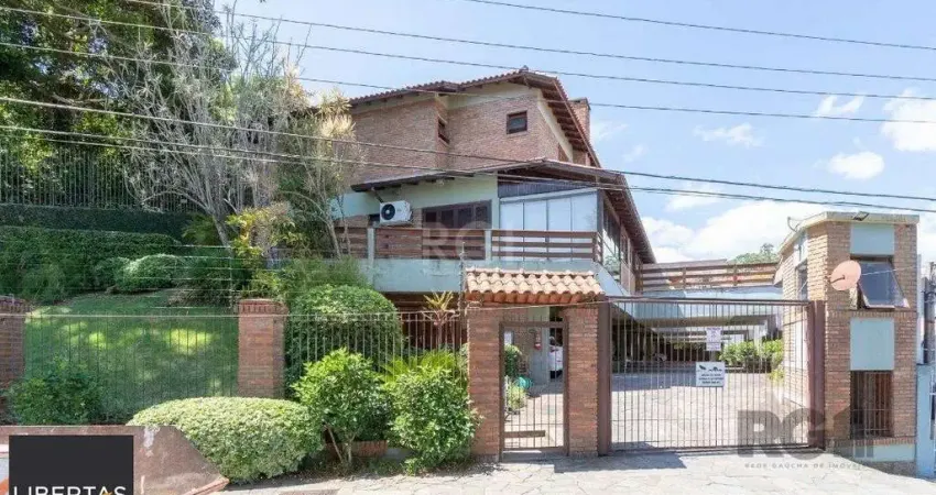 Casa em condomínio fechado para venda no bairro Jardim Isabel, com aproximadamente 197m² de área privativa,.