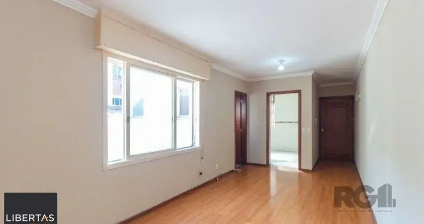 Vende-se ensolarado apartamento 3 quartos, 121m², áreas amplas. com sacada - Petrópolis