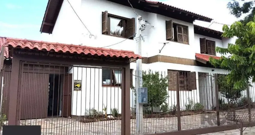 Casa com 3 quartos à venda na Rua Ari Peixoto Martins, 64, Espírito Santo, Porto Alegre
