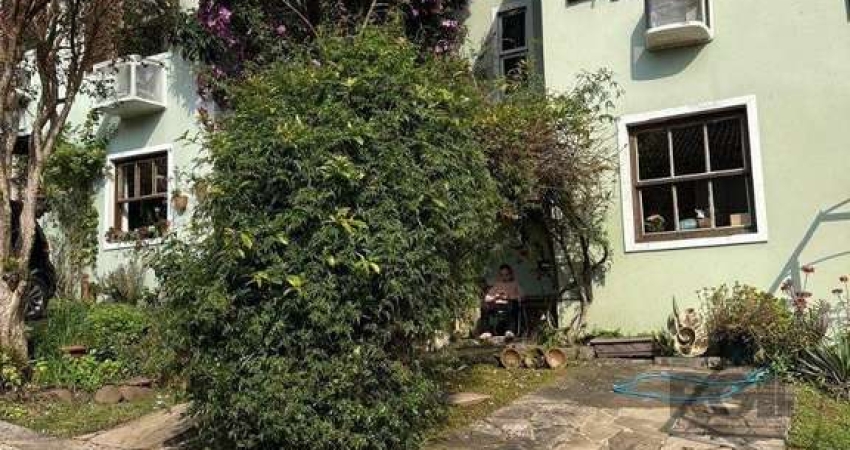 Casa em condomínio fechado com 2 quartos à venda na Rua Dolores Duran, 240, Lomba do Pinheiro, Porto Alegre