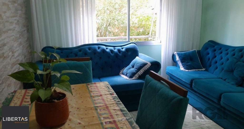 Apartamento todo reformado e mobiliado na Rua Taquary, com box rotativo