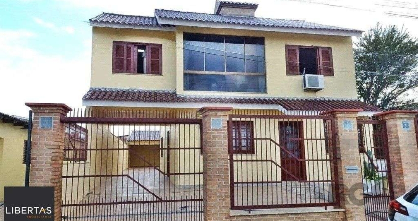 Casa de 3 dormitórios no bairro Sarandi