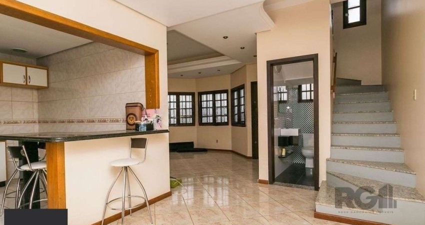 Casa com 3 quartos à venda na Rua Tomé Antônio de Souza, 267, Campo Novo, Porto Alegre