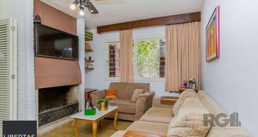 Casa 172m² - 3 dormitórios, 3 vagas no bairro Teresópolis