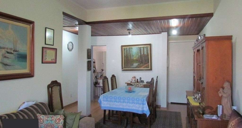 Apartamento à Venda 3 quartos e garagem  no Bom Fim.