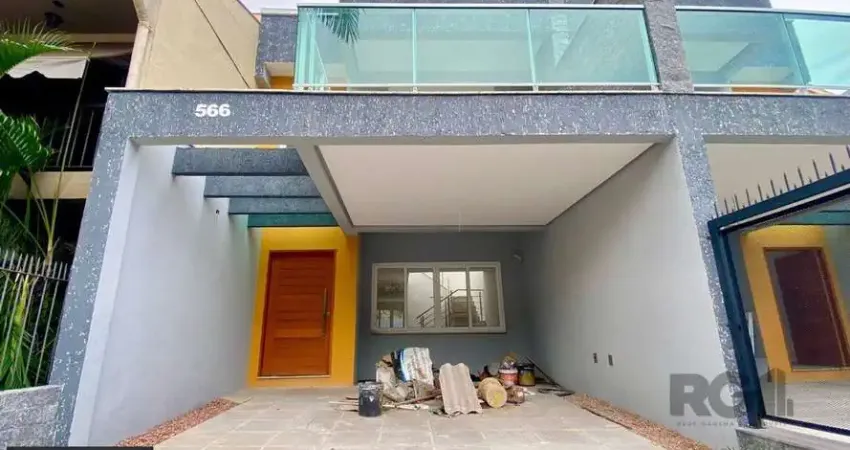 Casa com 3 quartos à venda na Avenida José Gertum, 566, Chácara das Pedras, Porto Alegre