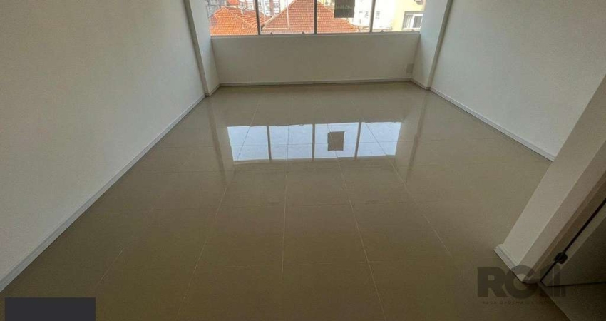 Sala comercial desocupada no edifício Baltimore, bairro Bom Fim em Porto Alegre.