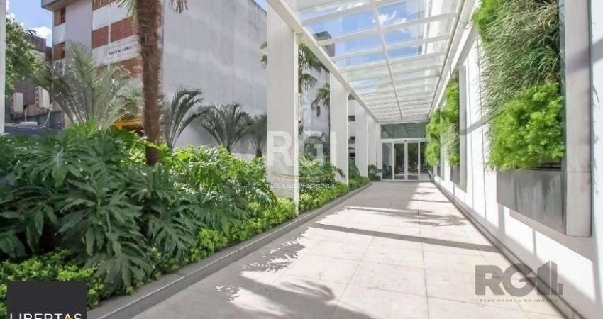 Sala comercial desocupada no edifício Baltimore, bairro Bom Fim em Porto Alegre.
