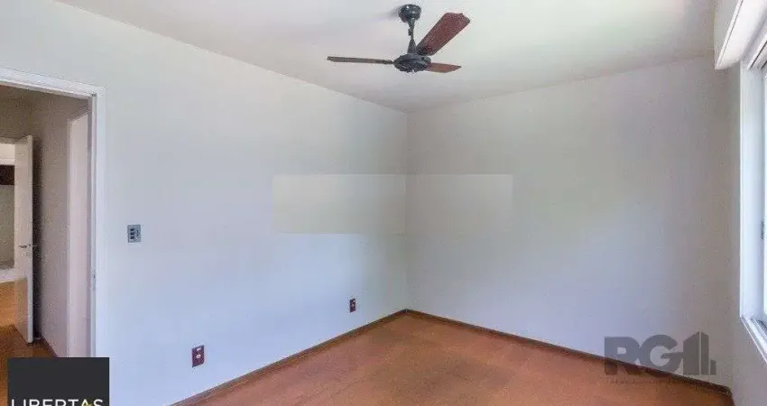 Apartamento 2 dormitórios, sendo 1 suíte, 72 m² de área privativa e 2 vaga(s) de garagem. Localizado na Rua/Av. Bagé, no bairro Petrópolis em Porto Alegre.