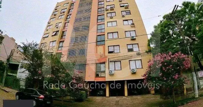Vende apartamento de cobertura duplex de 2 dormitórios com garagem escriturada e semi-mobiliado, no bairro cidade baixa.