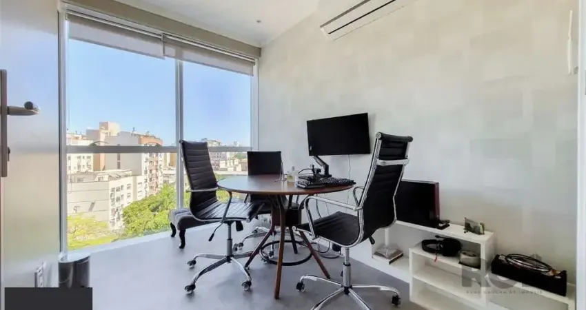 Sala comercial na Rua Loureiro da Silva, no bairro Cidade Baixa, pronta para atender às necessidades do seu negócio.