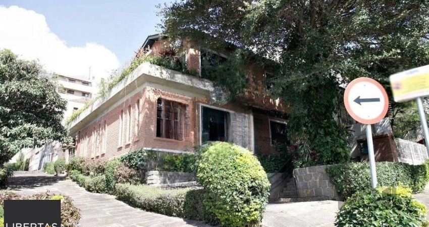 Casa 04 dormitórios, 01suíte, locação,234m² privativos, Petrópolis/Porto Alegre
