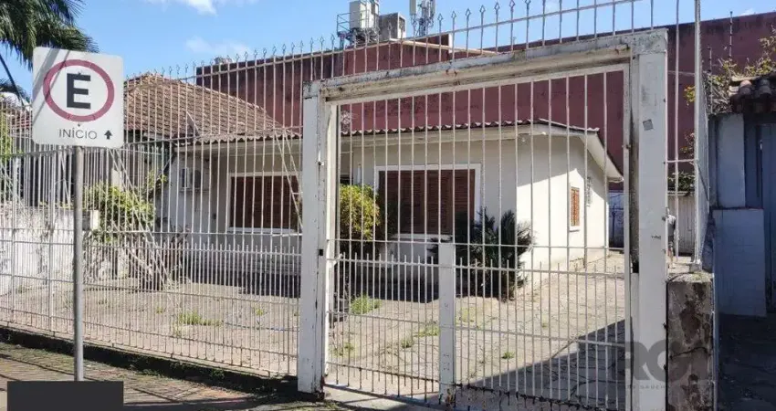 Casa com 3 quartos à venda na Rua Vicente Failace, 492, Tristeza, Porto Alegre