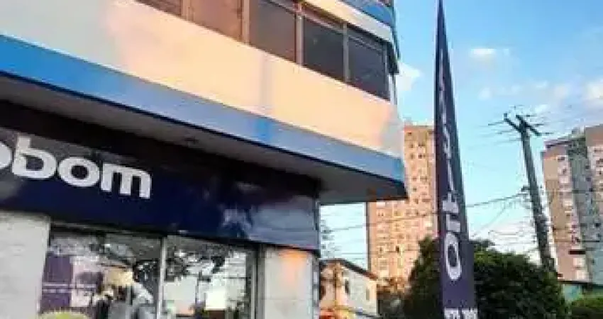 Excelente Sala Mobiliada na Wenceslau Escobar enfrente ao Paseo