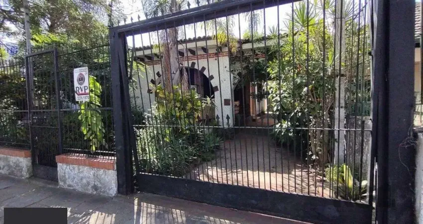 Casa comercial térrea na Av. Aparício Borges - bairro Teresópolis