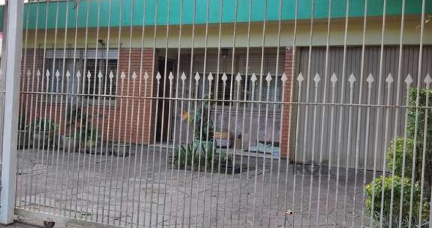 Casa 4 dormitórios, terreno com 1639m² à venda no Morro Santana