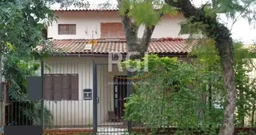 Casa para Venda - 200m², 4 dormitórios, sendo 1 suites, 3 vagas - Sarandí