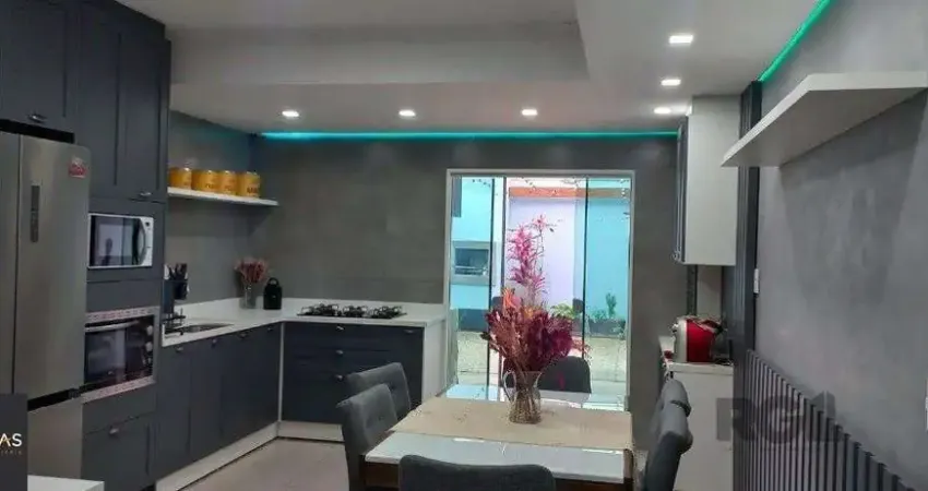 Casa com 2 quartos à venda na Rua Doutor Cláudio Walter Ferreira da Silva, 55, Guarujá, Porto Alegre