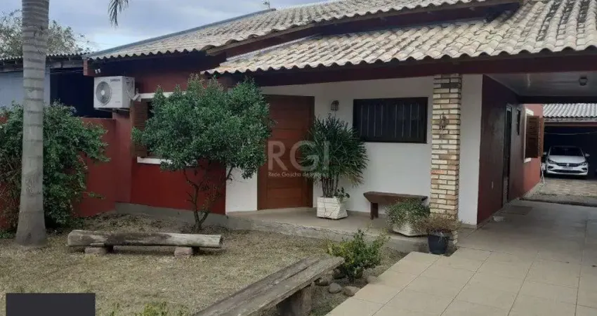 Casa com 3 quartos à venda na Estrada do Varejão, 7648, Lami, Porto Alegre