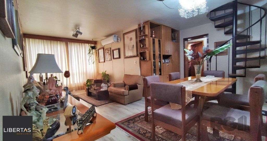 Cobertura no Bairro Petrópolis, 3 dorm., 1 suíte, 2 vagas.