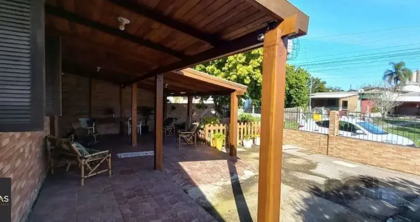 OPORTUNIDADE DE NEGOCIO, CASA A VENDA NA ZONA SUL, BAIRRO LAMI