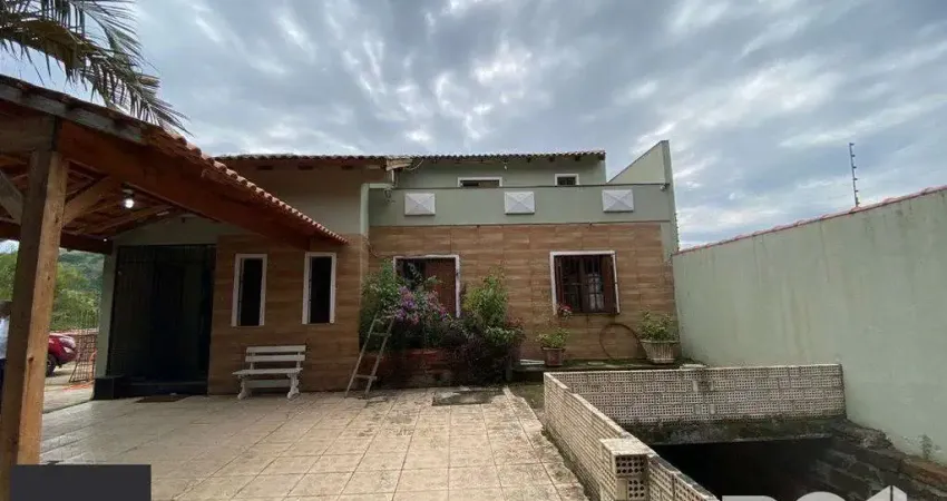 Casa com 3 quartos à venda na Estrada Gedeon Leite, 2650, Hípica, Porto Alegre