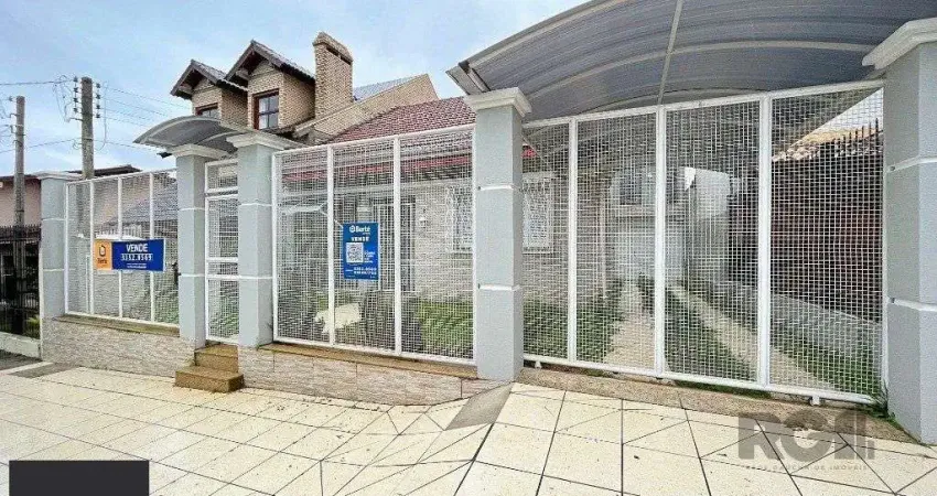 Casa com 3 quartos à venda na Rua Alfredo Varela, 84, Teresópolis, Porto Alegre
