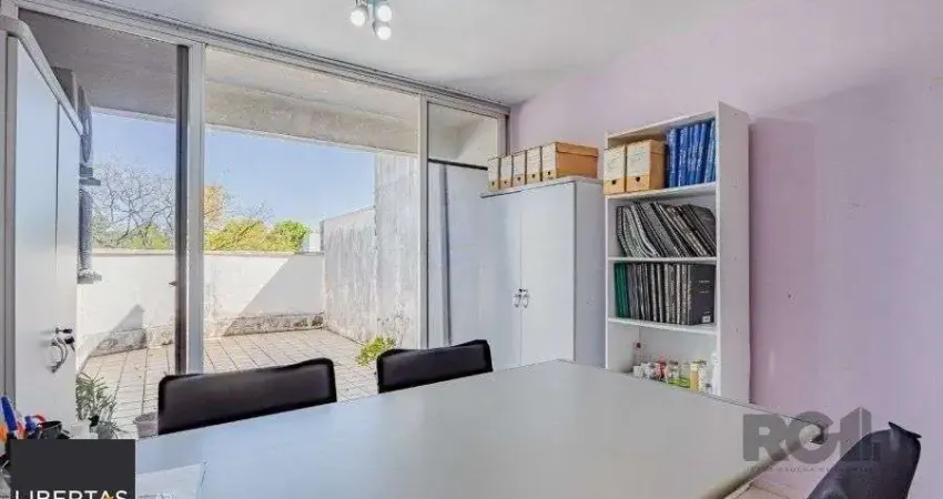 Excelente cobertura comercial de 79m² com 2 banheiros.
