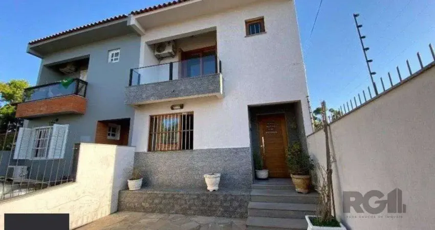 Casa com 3 quartos à venda na Rua Doutora Noemi Valle Rocha, 473, Serraria, Porto Alegre