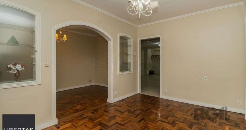 Excelente casa de 389,53m² com 8 dormitórios e 3 vagas.