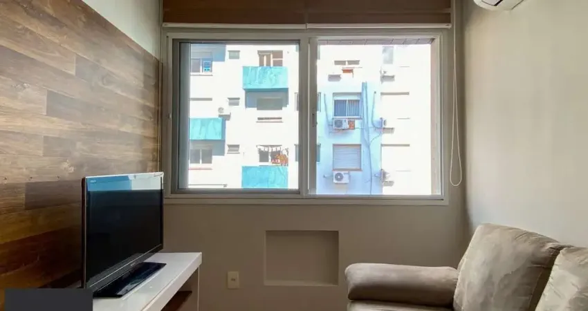 Apartamento completamente mobiliado em prédio com infra no Centro Histórico