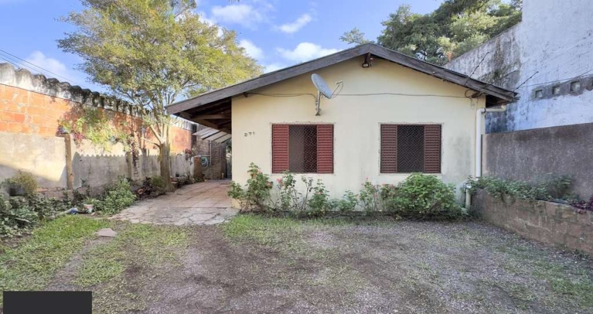 Casa com 2 quartos à venda na Rua Marechal Hermes, 271, Camaquã, Porto Alegre