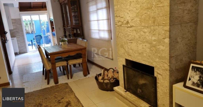 Casa Condominio para Venda - 218m², 3 dormitórios, sendo 1 suites, 2 vagas - Ipanema