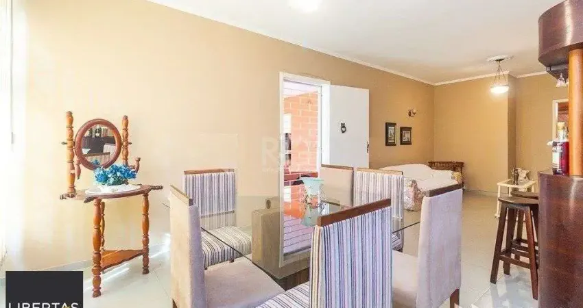 Casa térrea à venda, com 2 suites, 3 banheiros, edicula, pátio, 2 vagas - Bairro Medianeira