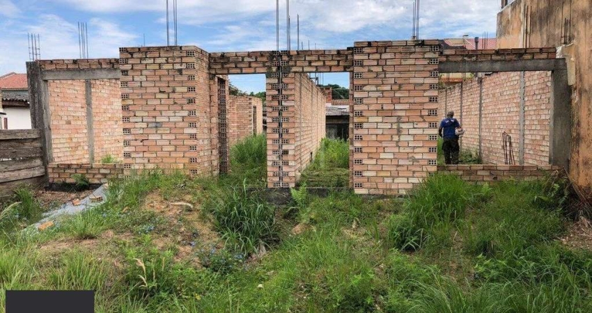 Terreno de 11x35 com projeto aprovado para duas casas de 167m2 com 3 dormitórios, amplo patio na frente e nos fundos.