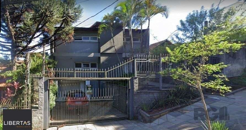 Casa com 3 quartos à venda na Rua Padre João Batista Reus, 1340, Vila Conceição, Porto Alegre