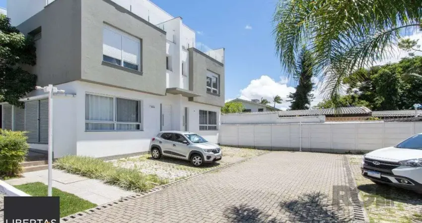 Casa em Condomínio, 197m², 3dormitórios, bairro Glória